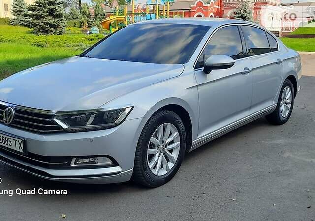 Сірий Фольксваген Пассат Б8, об'ємом двигуна 2 л та пробігом 208 тис. км за 19600 $, фото 1 на Automoto.ua
