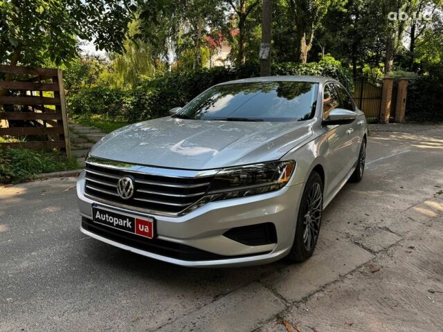 Серый Фольксваген Пассат Б8, объемом двигателя 2 л и пробегом 152 тыс. км за 16480 $, фото 1 на Automoto.ua