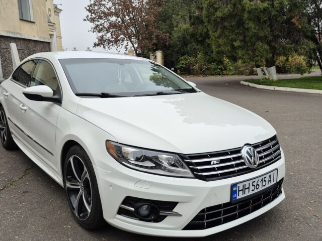 Белый Фольксваген Пассат СС, объемом двигателя 2 л и пробегом 220 тыс. км за 11200 $, фото 1 на Automoto.ua