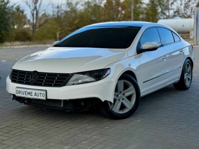 Білий Фольксваген Пассат СС, об'ємом двигуна 2 л та пробігом 259 тис. км за 6499 $, фото 1 на Automoto.ua