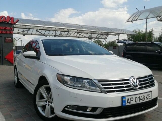 Белый Фольксваген Пассат СС, объемом двигателя 2 л и пробегом 257 тыс. км за 9500 $, фото 1 на Automoto.ua