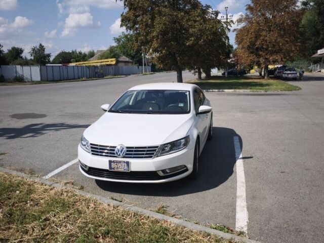 Белый Фольксваген Пассат СС, объемом двигателя 2 л и пробегом 212 тыс. км за 10499 $, фото 1 на Automoto.ua