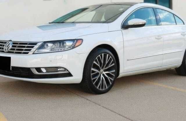 Білий Фольксваген Пассат СС, об'ємом двигуна 3.6 л та пробігом 77 тис. км за 2200 $, фото 1 на Automoto.ua