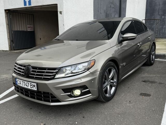 Бежевый Фольксваген Пассат СС, объемом двигателя 2 л и пробегом 310 тыс. км за 10300 $, фото 1 на Automoto.ua