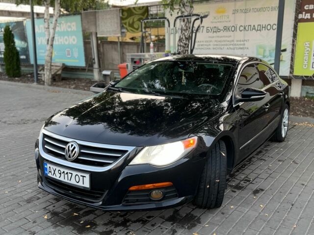 Черный Фольксваген Пассат СС, объемом двигателя 2 л и пробегом 256 тыс. км за 9500 $, фото 1 на Automoto.ua