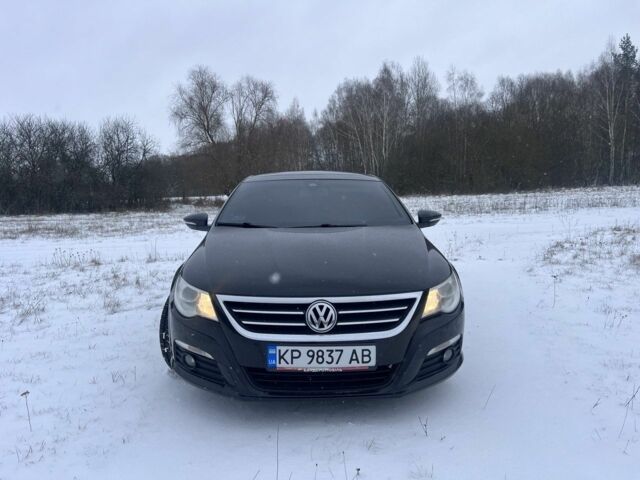 Черный Фольксваген Пассат СС, объемом двигателя 2 л и пробегом 280 тыс. км за 8000 $, фото 1 на Automoto.ua