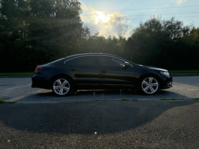 Черный Фольксваген Пассат СС, объемом двигателя 2 л и пробегом 236 тыс. км за 9600 $, фото 1 на Automoto.ua