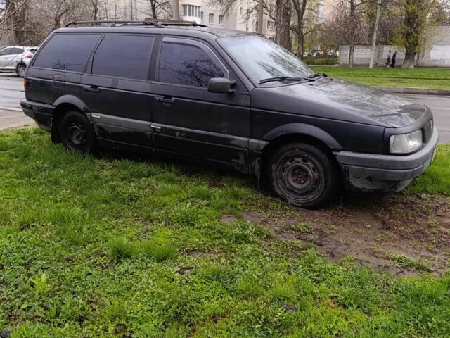 Черный Фольксваген Пассат СС, объемом двигателя 1.8 л и пробегом 450 тыс. км за 1800 $, фото 1 на Automoto.ua