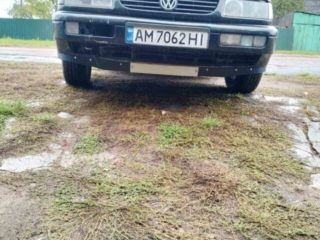 Черный Фольксваген Пассат СС, объемом двигателя 2 л и пробегом 70 тыс. км за 2300 $, фото 1 на Automoto.ua