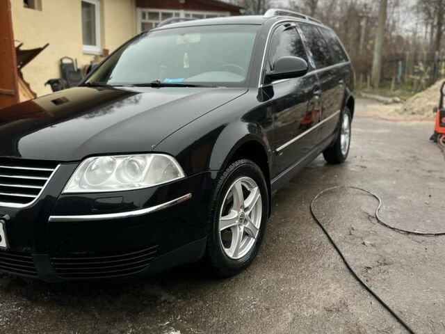 Черный Фольксваген Пассат СС, объемом двигателя 1.8 л и пробегом 3 тыс. км за 5200 $, фото 1 на Automoto.ua