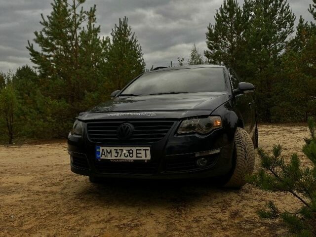 Черный Фольксваген Пассат СС, объемом двигателя 2 л и пробегом 285 тыс. км за 6500 $, фото 1 на Automoto.ua