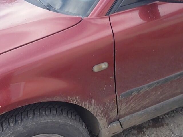 Красный Фольксваген Пассат СС, объемом двигателя 1.9 л и пробегом 400 тыс. км за 3300 $, фото 1 на Automoto.ua