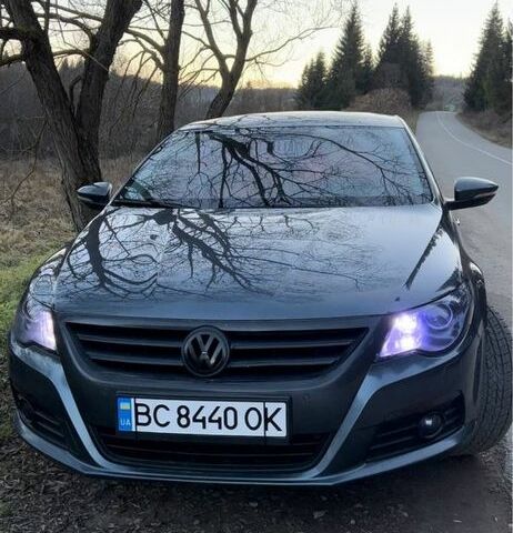 Серый Фольксваген Пассат СС, объемом двигателя 2 л и пробегом 240 тыс. км за 9972 $, фото 1 на Automoto.ua