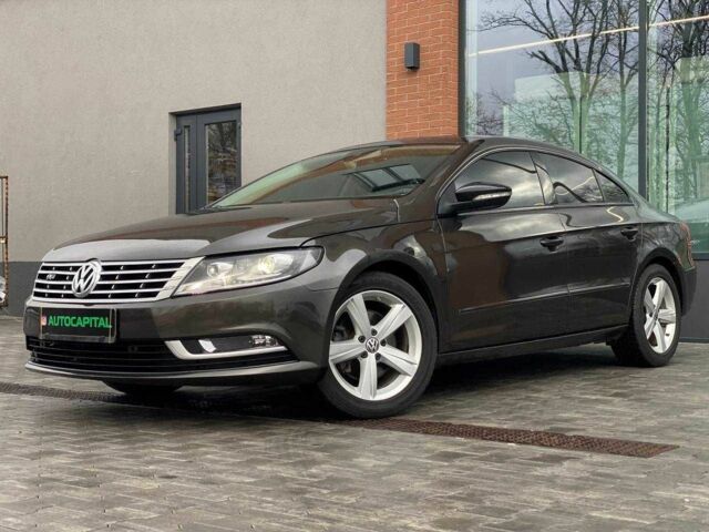 Серый Фольксваген Пассат СС, объемом двигателя 2 л и пробегом 125 тыс. км за 12490 $, фото 1 на Automoto.ua