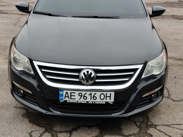 Серый Фольксваген Пассат СС, объемом двигателя 2 л и пробегом 175 тыс. км за 8199 $, фото 1 на Automoto.ua