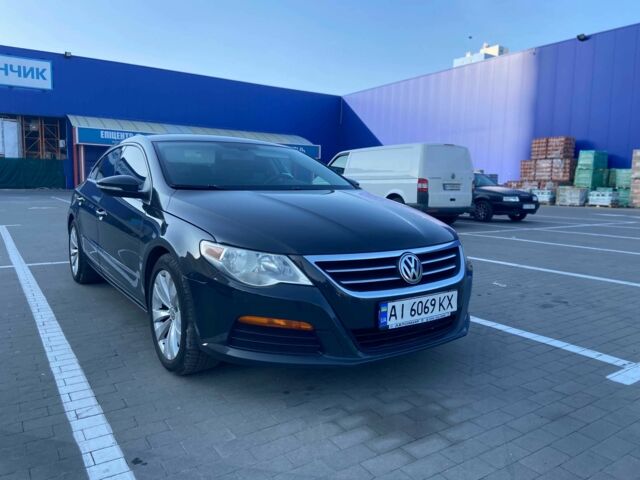 Серый Фольксваген Пассат СС, объемом двигателя 2 л и пробегом 300 тыс. км за 8500 $, фото 1 на Automoto.ua