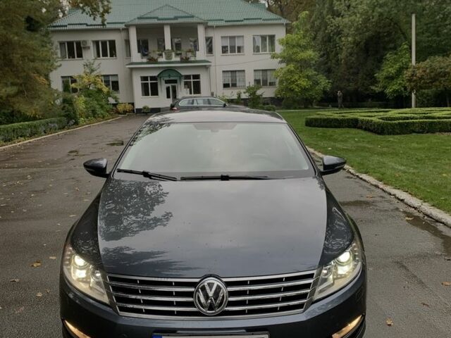 Серый Фольксваген Пассат СС, объемом двигателя 2 л и пробегом 210 тыс. км за 9550 $, фото 1 на Automoto.ua
