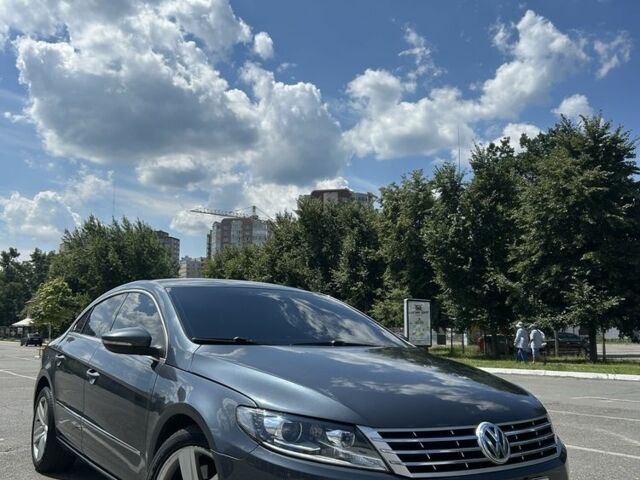 Серый Фольксваген Пассат СС, объемом двигателя 2 л и пробегом 245 тыс. км за 10000 $, фото 1 на Automoto.ua