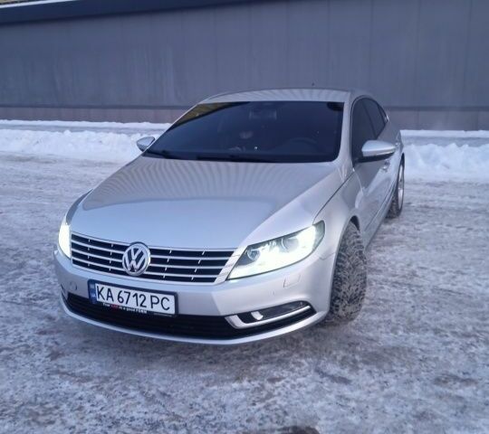 Серый Фольксваген Пассат СС, объемом двигателя 2 л и пробегом 224 тыс. км за 12000 $, фото 1 на Automoto.ua