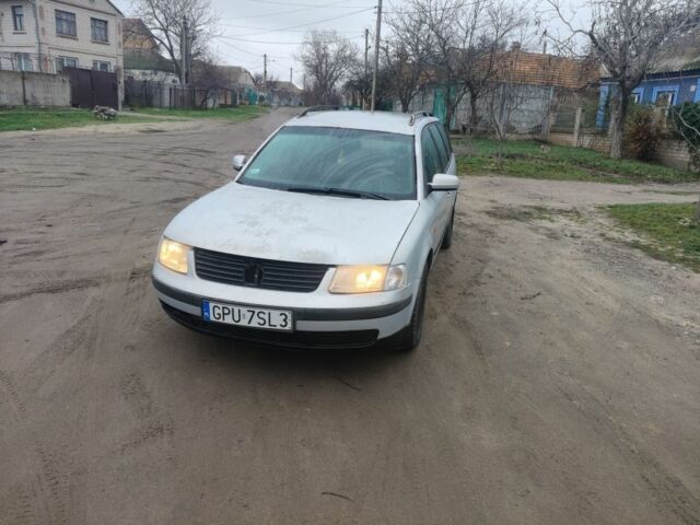 Серый Фольксваген Пассат СС, объемом двигателя 2 л и пробегом 8 тыс. км за 950 $, фото 1 на Automoto.ua