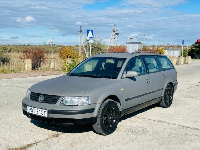 Серый Фольксваген Пассат СС, объемом двигателя 0 л и пробегом 430 тыс. км за 1899 $, фото 1 на Automoto.ua