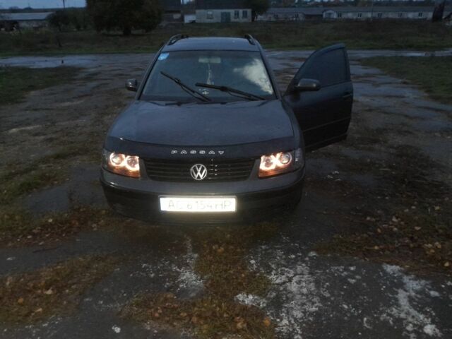 Серый Фольксваген Пассат СС, объемом двигателя 1.8 л и пробегом 385 тыс. км за 3500 $, фото 1 на Automoto.ua