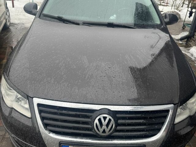 Сірий Фольксваген Пассат СС, об'ємом двигуна 2 л та пробігом 280 тис. км за 5900 $, фото 1 на Automoto.ua