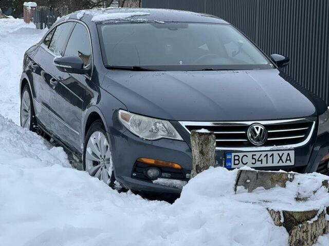 Синий Фольксваген Пассат СС, объемом двигателя 2 л и пробегом 250 тыс. км за 7200 $, фото 1 на Automoto.ua