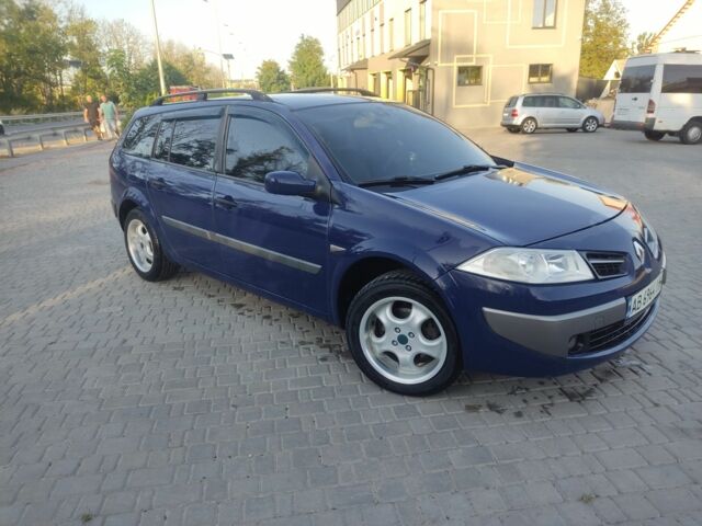 Синий Фольксваген Пассат СС, объемом двигателя 1.5 л и пробегом 400 тыс. км за 4750 $, фото 1 на Automoto.ua