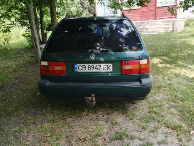 Зеленый Фольксваген Пассат СС, объемом двигателя 1.8 л и пробегом 435 тыс. км за 2500 $, фото 1 на Automoto.ua