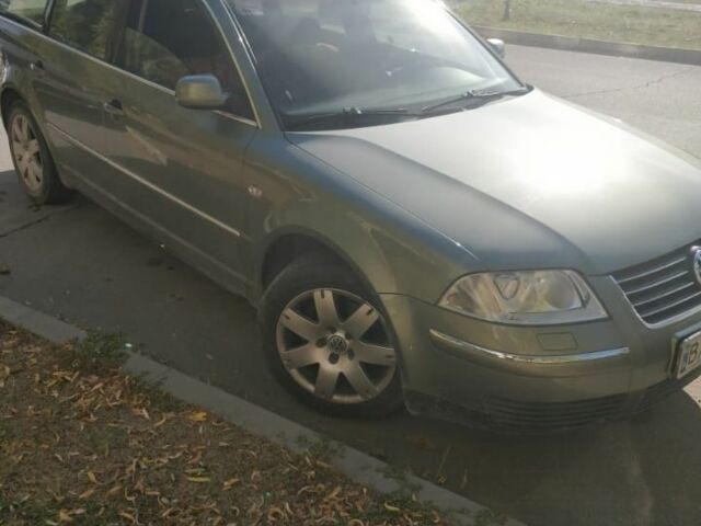 Зеленый Фольксваген Пассат СС, объемом двигателя 0 л и пробегом 280 тыс. км за 5500 $, фото 1 на Automoto.ua