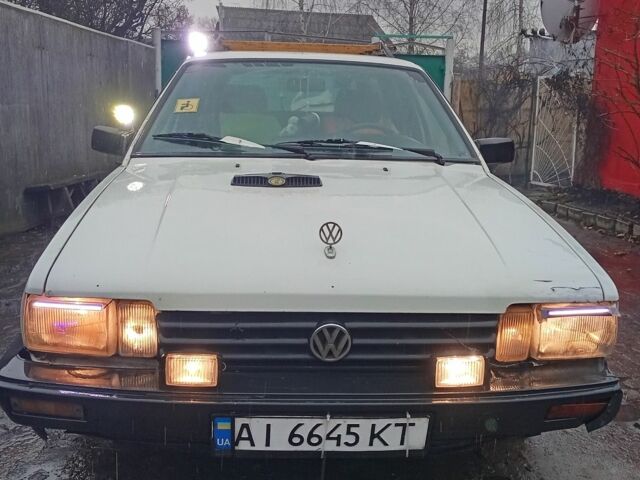 Белый Фольксваген Пассат Вариант, объемом двигателя 1.6 л и пробегом 600 тыс. км за 1500 $, фото 1 на Automoto.ua