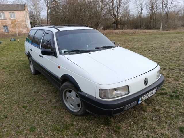 Білий Фольксваген Пассат Варіант, об'ємом двигуна 1.8 л та пробігом 200 тис. км за 1550 $, фото 1 на Automoto.ua