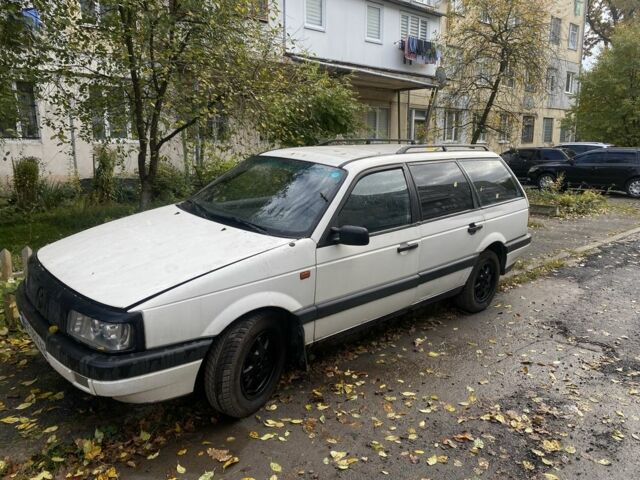 Фольксваген Пассат Вариант 1989 в Львове на Automoto.ua Белый Фольксваген Пассат Вариант, объемом двигателя 1.9 л и пробегом 250 тыс. км за 1000 $, фото 1 на Automoto.ua