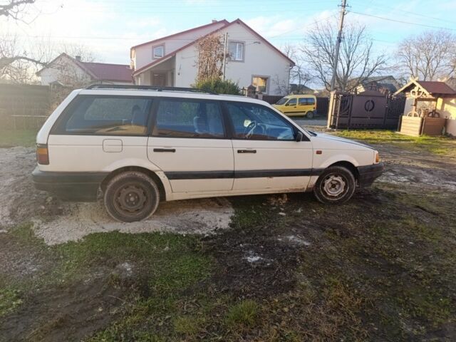 Белый Фольксваген Пассат Вариант, объемом двигателя 1.8 л и пробегом 285 тыс. км за 1150 $, фото 1 на Automoto.ua