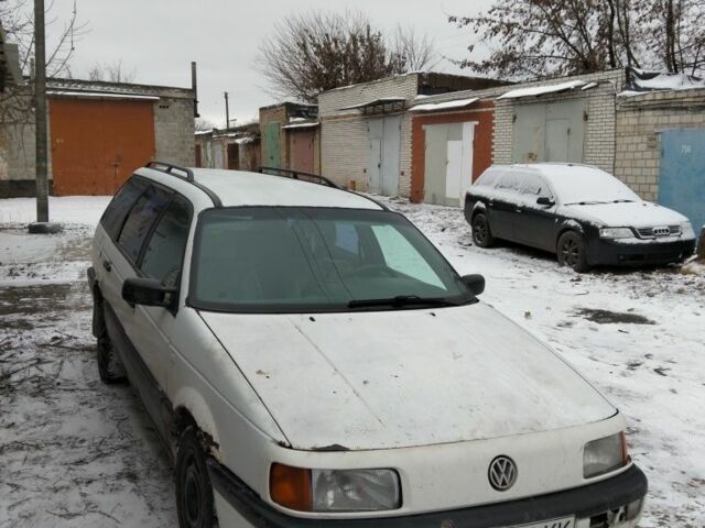 Білий Фольксваген Пассат Варіант, об'ємом двигуна 0 л та пробігом 300 тис. км за 750 $, фото 1 на Automoto.ua