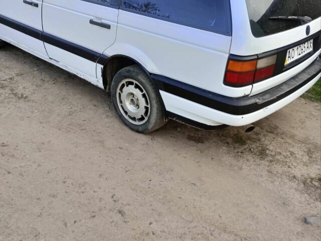 Білий Фольксваген Пассат Варіант, об'ємом двигуна 1.8 л та пробігом 145 тис. км за 1350 $, фото 1 на Automoto.ua