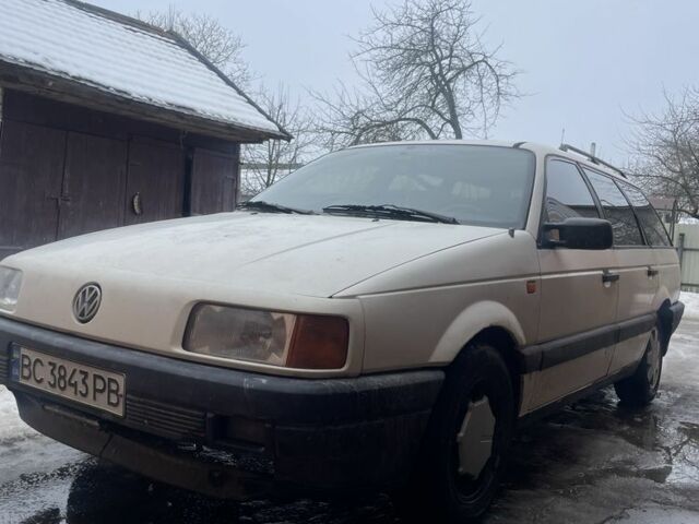 Белый Фольксваген Пассат Вариант, объемом двигателя 1.8 л и пробегом 412 тыс. км за 1650 $, фото 1 на Automoto.ua