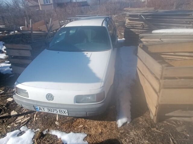 Белый Фольксваген Пассат Вариант, объемом двигателя 2 л и пробегом 300 тыс. км за 400 $, фото 1 на Automoto.ua