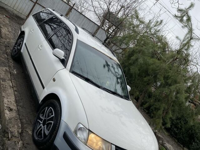 Білий Фольксваген Пассат Варіант, об'ємом двигуна 1.9 л та пробігом 3 тис. км за 2900 $, фото 1 на Automoto.ua