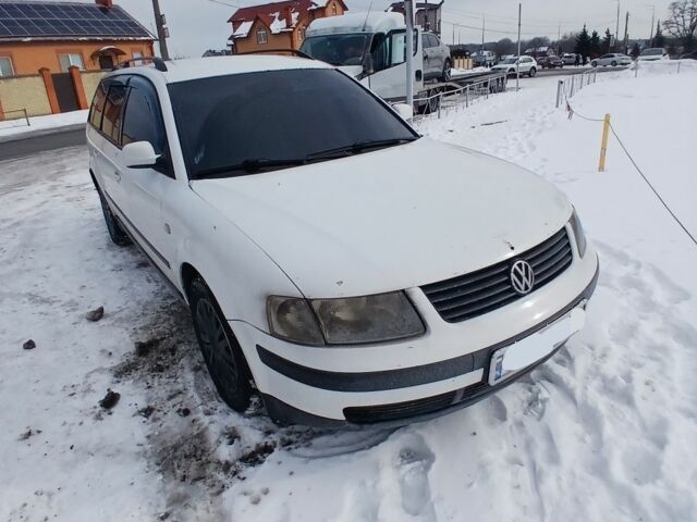 Белый Фольксваген Пассат Вариант, объемом двигателя 1.9 л и пробегом 345 тыс. км за 1158 $, фото 1 на Automoto.ua