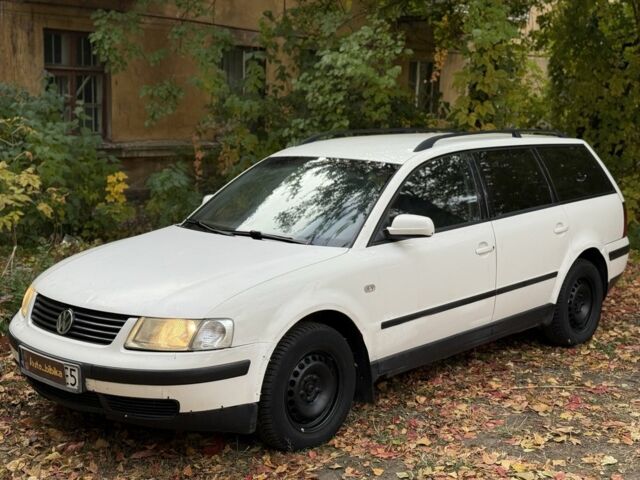 Білий Фольксваген Пассат Варіант, об'ємом двигуна 1.9 л та пробігом 300 тис. км за 1950 $, фото 1 на Automoto.ua