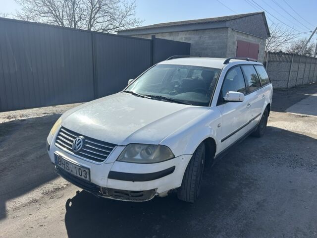 Белый Фольксваген Пассат Вариант, объемом двигателя 1.9 л и пробегом 300 тыс. км за 1300 $, фото 1 на Automoto.ua