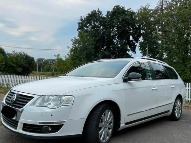 Білий Фольксваген Пассат Варіант, об'ємом двигуна 2 л та пробігом 350 тис. км за 2358 $, фото 1 на Automoto.ua