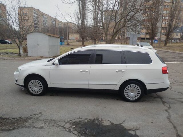 Білий Фольксваген Пассат Варіант, об'ємом двигуна 2 л та пробігом 320 тис. км за 8000 $, фото 1 на Automoto.ua