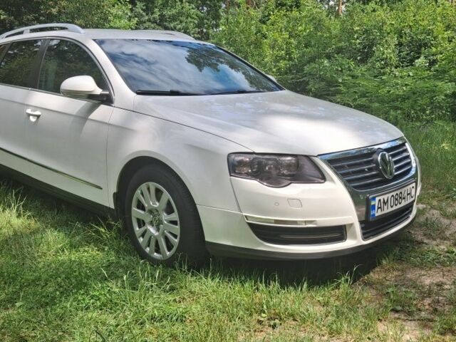 Білий Фольксваген Пассат Варіант, об'ємом двигуна 1.6 л та пробігом 297 тис. км за 5800 $, фото 1 на Automoto.ua