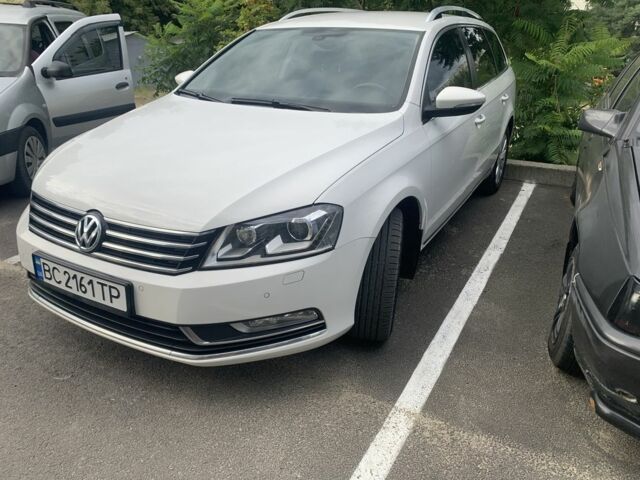 Фольксваген Пассат Вариант 2011 в Львове на Automoto.ua Белый Фольксваген Пассат Вариант, объемом двигателя 2 л и пробегом 305 тыс. км за 10500 $, фото 1 на Automoto.ua