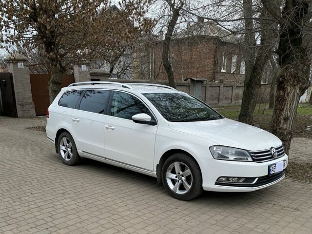 Белый Фольксваген Пассат Вариант, объемом двигателя 1.8 л и пробегом 195 тыс. км за 10200 $, фото 1 на Automoto.ua