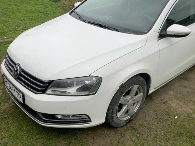 Белый Фольксваген Пассат Вариант, объемом двигателя 1.6 л и пробегом 340 тыс. км за 8200 $, фото 1 на Automoto.ua