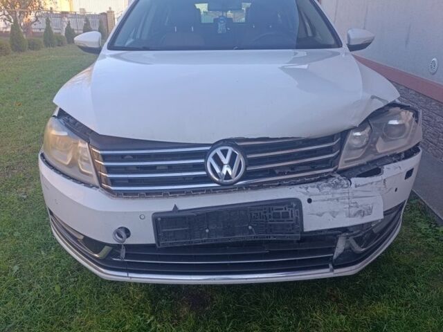 Белый Фольксваген Пассат Вариант, объемом двигателя 0 л и пробегом 275 тыс. км за 6200 $, фото 1 на Automoto.ua